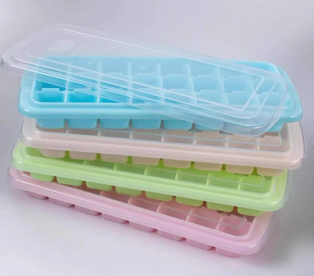 CH Ice Cube Tray 12 Holes Square with Lid & Bottom Rubber in Random Color